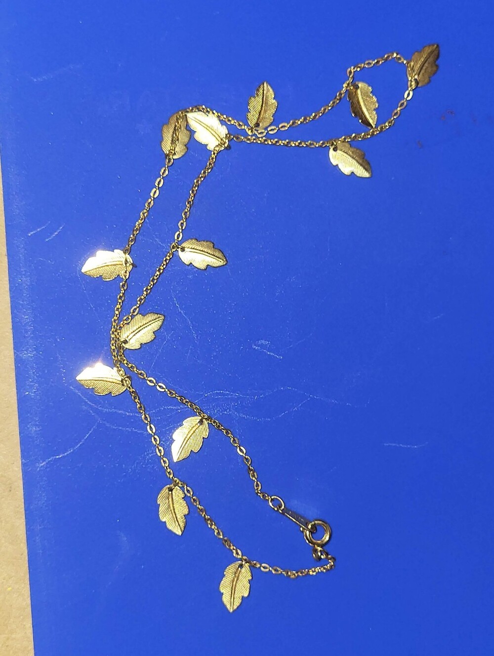Vintage Avon 1983 Soft Leaf Gold Tone Dainty Choker Necklace